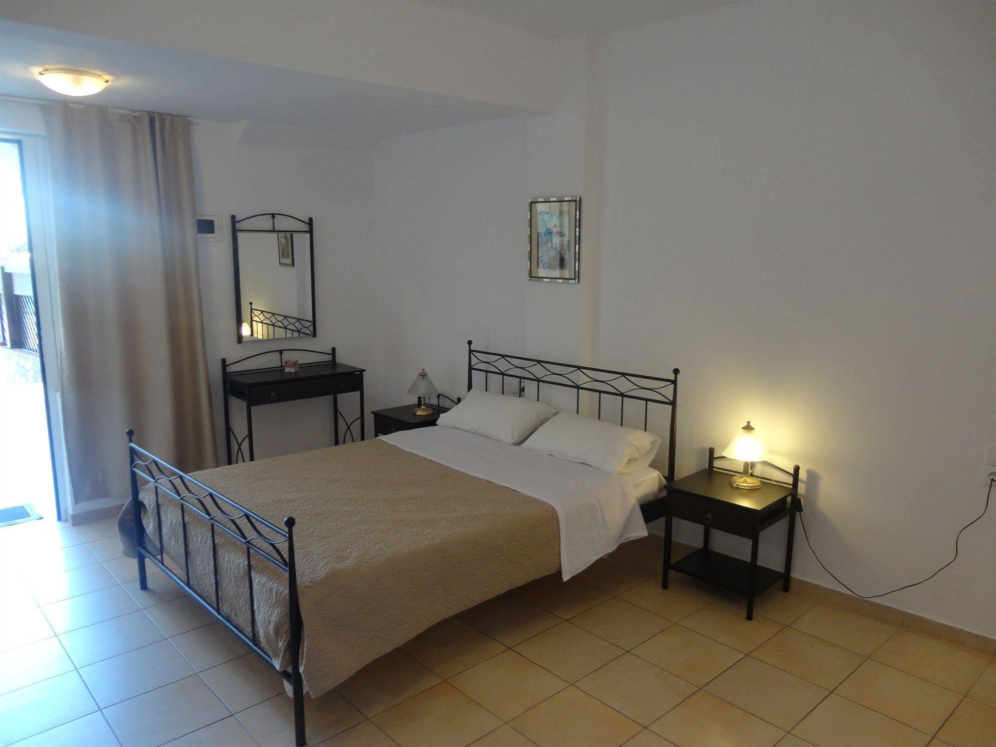 Polydoros Appartments Agios Nikolaos  Bagian luar foto